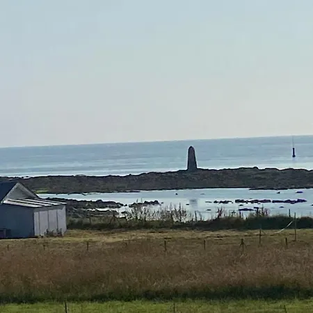 Maison De Famille Anse De Landemer *
