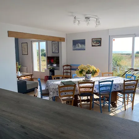 Maison De Famille Anse De Landemer
